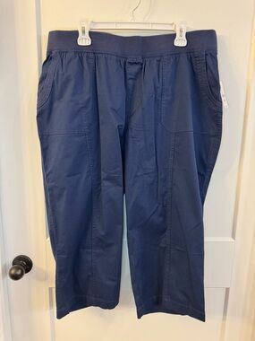 Catherines Women’s Navy Pull-On Capris